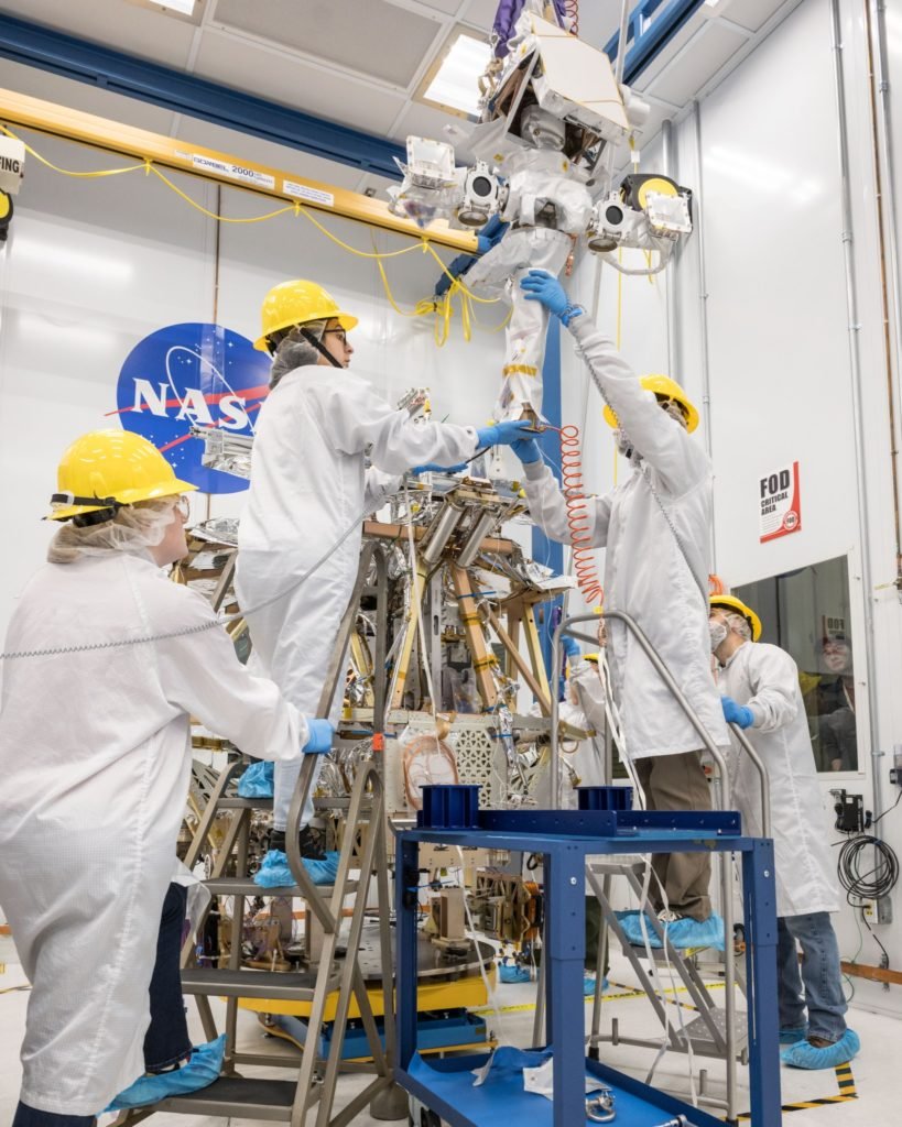 NASA VIPER Robotic Moon Rover Team Raises Its Mighty Mast